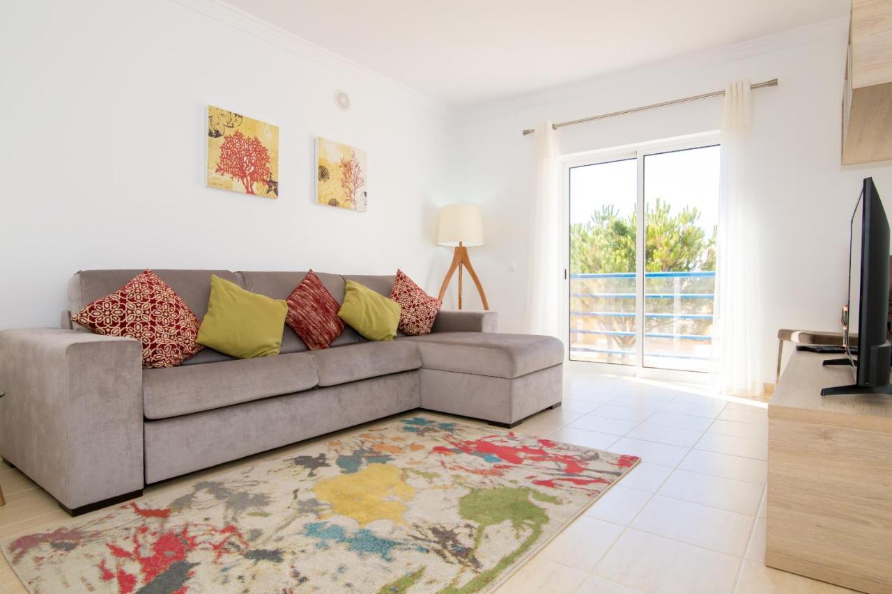 Albufeira Sunny Apartment 2 With Pool By Homing Gale  Экстерьер фото