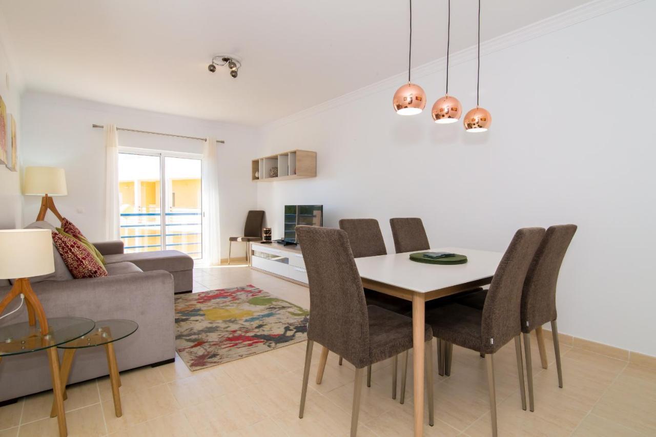 Albufeira Sunny Apartment 2 With Pool By Homing Gale  Экстерьер фото